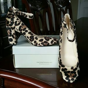 Size 6.5 Marc Fisher Ion3 Heels BNIB